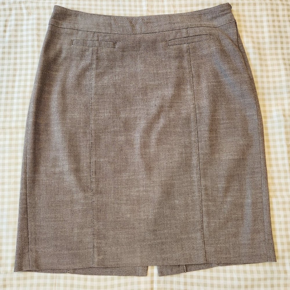 ANN  TAYLOR pencil skirt size 6